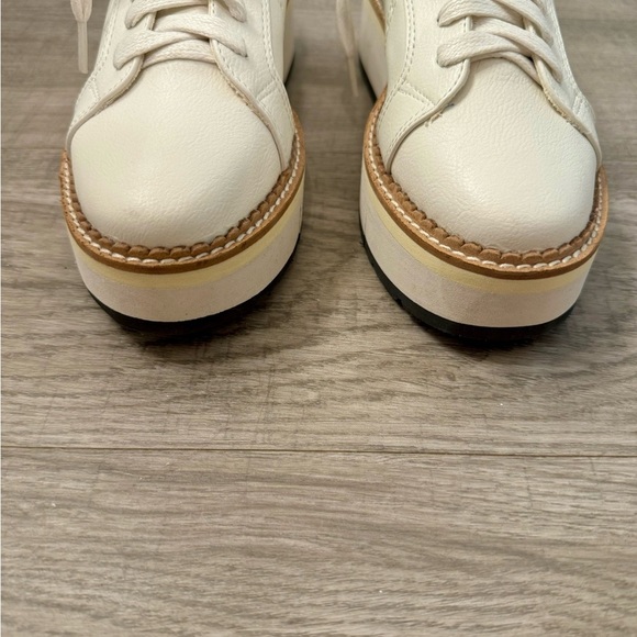 New Suzanne Platform Tennis Shoes 6 / White Y2K - Picture 3 of 12